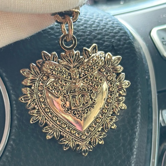 New Without Tags Dolce & Gabbana Beige Devotion Pouch - Picture 2 of 3